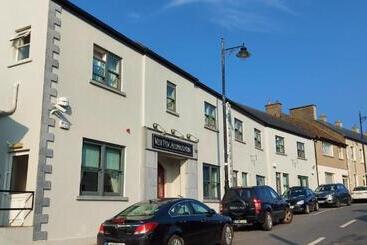 Hotelli West View Accomodation