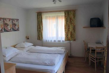 تختخواب و صبحانه Haus Senoner