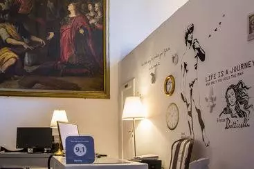 تختخواب و صبحانه The Artists' Palace Florence