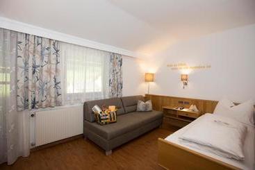 Regitnig   4 Sterne Hotel Und Chalets