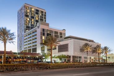 בית מלון כפרי Residence Inn Miami Sunny Isles Beach