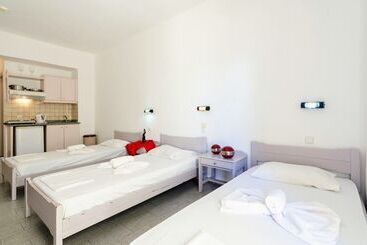 Hotelli Village Oasis   Annex