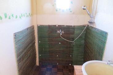 Herberge Succah In The Desert