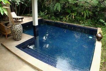 Bed and Breakfast Enkosa 4 Bedroom Wooden Luxury House