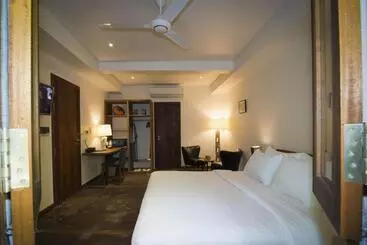 Bed and Breakfast Enkosa 4 Bedroom Wooden Luxury House