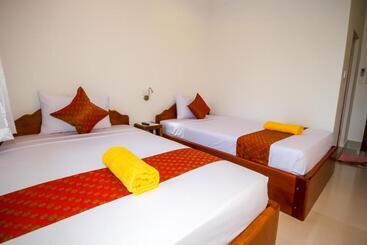 هتل Blossoming Romduol Boutique