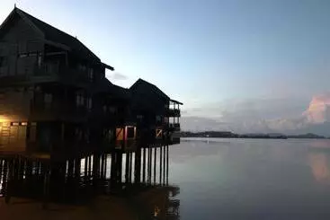 Lomakeskus The Lagoon Water Chalet