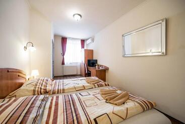 Aamiaismajoitus (B&B) Szenti Vendégház