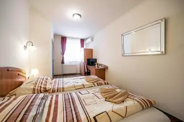 تختخواب و صبحانه Szenti Vendégház