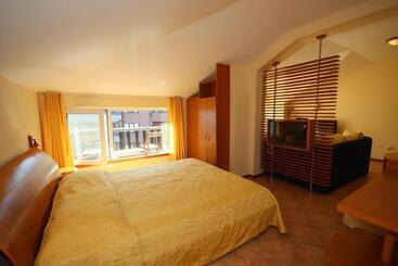 ホテル Continental