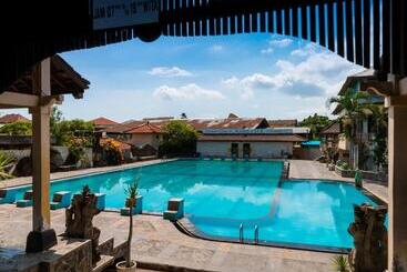 Reddoorz Plus At Mahajaya Hotel Denpasar