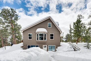 Hus på landet Quiet + Peaceful Home In Allenspark W/ Deck!