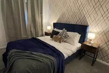 レジデンス Convenient 3 Bd House Salford 7 Guests