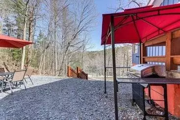 Mökkimajoitus Riverfront Blue Ridge Cabin W/ Private Beach!