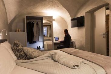 تختخواب و صبحانه Relais Bondaz