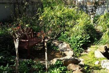 ベッドアンドブレックファースト The Dove Cote