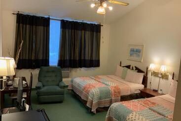 فندق Country Lodge Inn