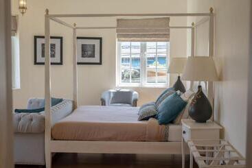 リゾートホテル Maple Castle