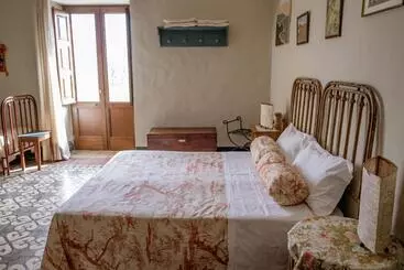 Bed and Breakfast L Uva E Il Vento Convivial Farmhouse