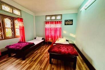 Pension Pema Dekey Monastic Guest House