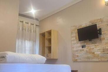 ペンション Solace Guest House