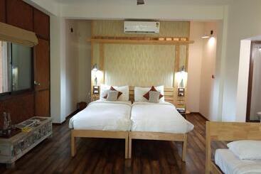 Discovery Village Resorts