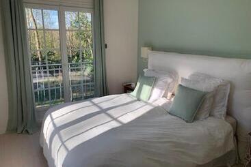 تختخواب و صبحانه Parenthèse Bucolique