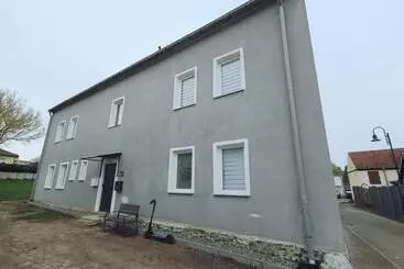 Majatalo Airbnb, Moderne, Ruhige Und Helle Doppelzimmer, Nähe Magdeburg, A14 & A2