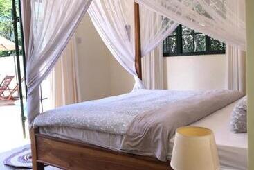 ベッドアンドブレックファースト Golf View Private Bungalow