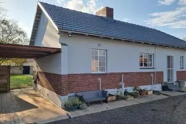 ペンション Courageous Self Catering Accommodation