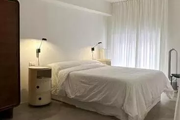 تختخواب و صبحانه Mini Loft
