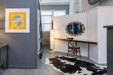 ホテル Elegant Edgy Loft