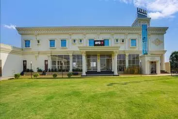 Hotel O Uts Stay In