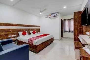 Collection O Hotel Vihari Grand