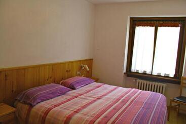 Отель Albergo K2