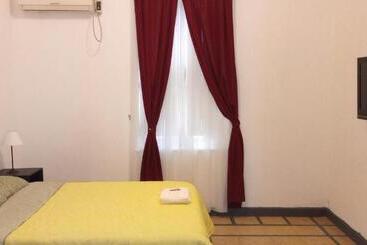 پانسیون Hostal Adelita