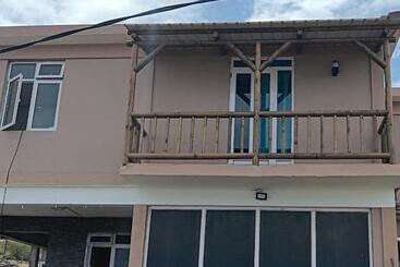 تختخواب و صبحانه Le Bijou Chez Laineda