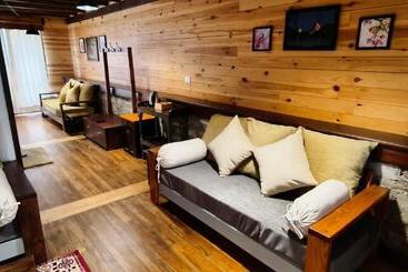 Курорт Manila Hideaway