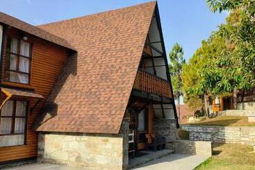 Resort Manila Hideaway