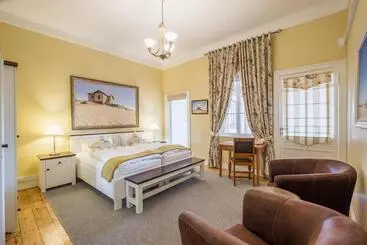 تختخواب و صبحانه Alte Villa Boutique