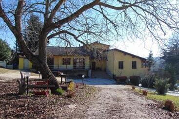 La Grotta Bed And Breakfast E Affittacamere