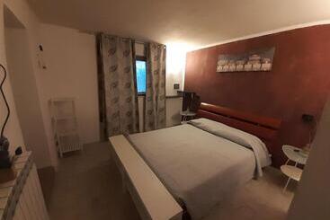 La Grotta Bed And Breakfast E Affittacamere