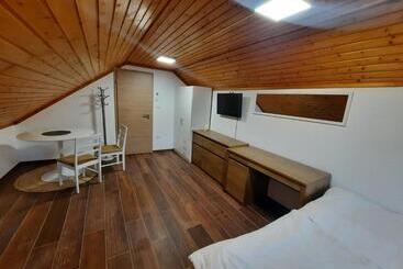 Aamiaismajoitus (B&B) Gostisce Jezero