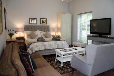 مبيت وإفطار Annies House