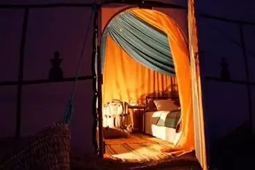 تختخواب و صبحانه Karim Sahara
