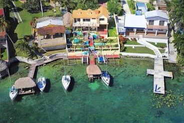 Szálloda Las Velas Bacalar