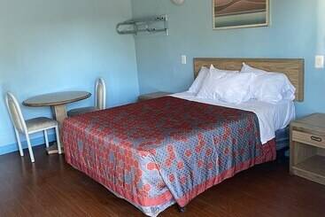 Chester Inn Motel   Near Adventure City