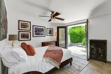 Mökkimajoitus Palo Verde By Avantstay Lush Garden Home With Mountain View Pool & Bbq! Permit#4791