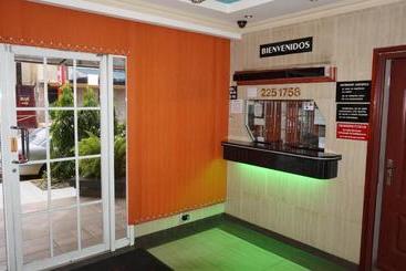 فندق Residencial Alameda