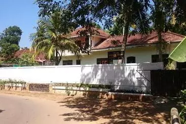 Schronisko Paradise Galle